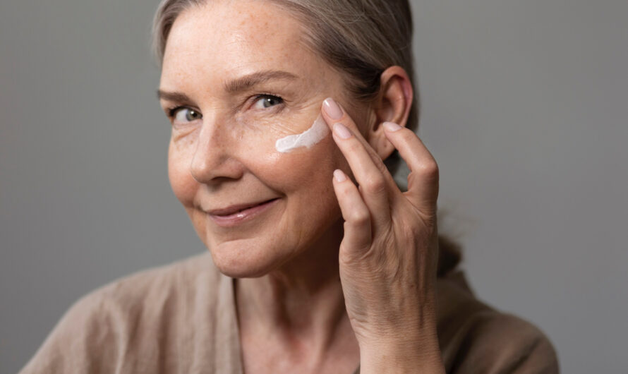 Comment choisir la meilleure crème pour votre peau après 60 ans ?